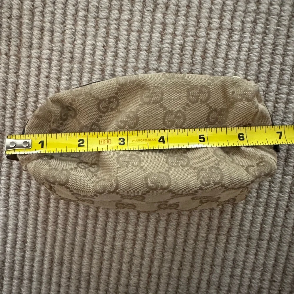 Authentic Y2K Vintage Gucci Brown Logo & Heart Gold Charm Zippered Makeup Bag - Picture 16 of 17